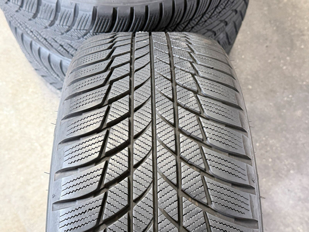ORIGINAL 18 ZOLL BMW 1er F40 2er F44 M 556 WINTERREIFEN