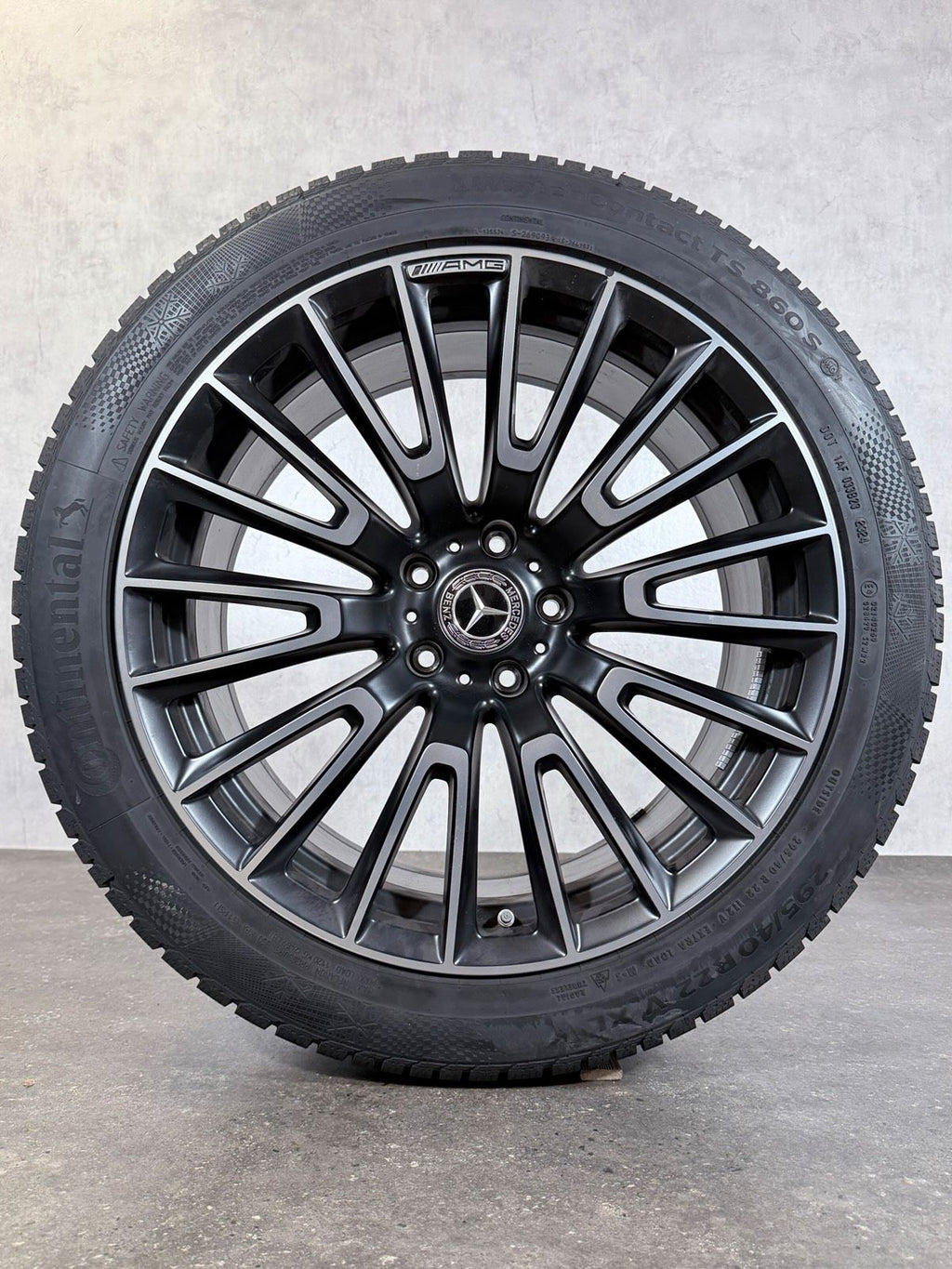 ORIGINAL 22 ZOLL MERCEDES G63 W465 G-KLASSE WINTERREIFEN