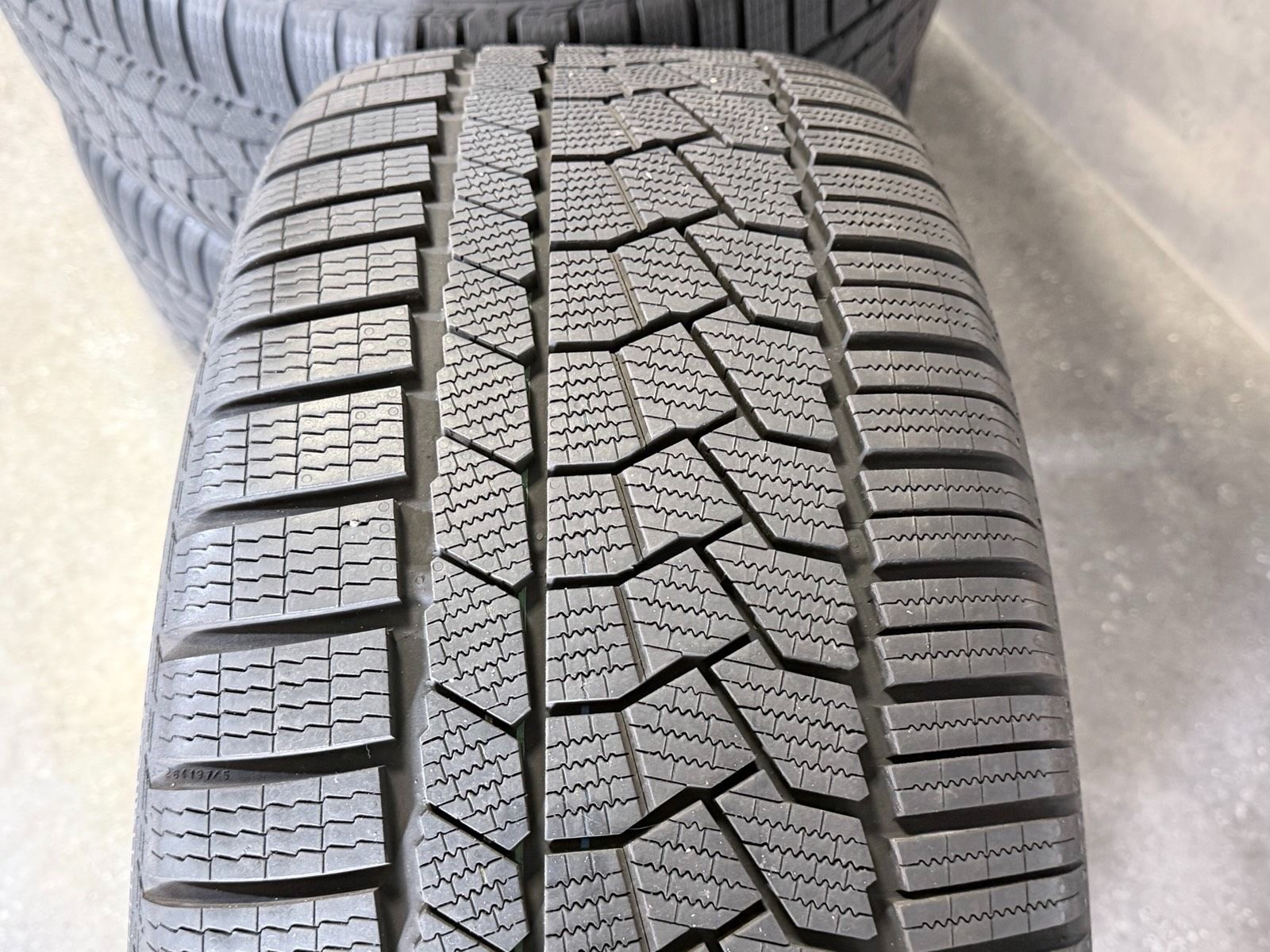 ORIGINAL 22 ZOLL MERCEDES G63 W465 G-KLASSE WINTERREIFEN