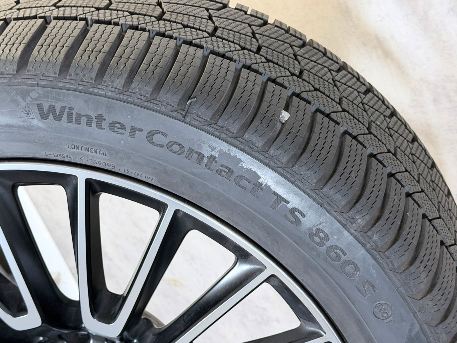 ORIGINAL 22 ZOLL MERCEDES G63 W465 G-KLASSE WINTERREIFEN