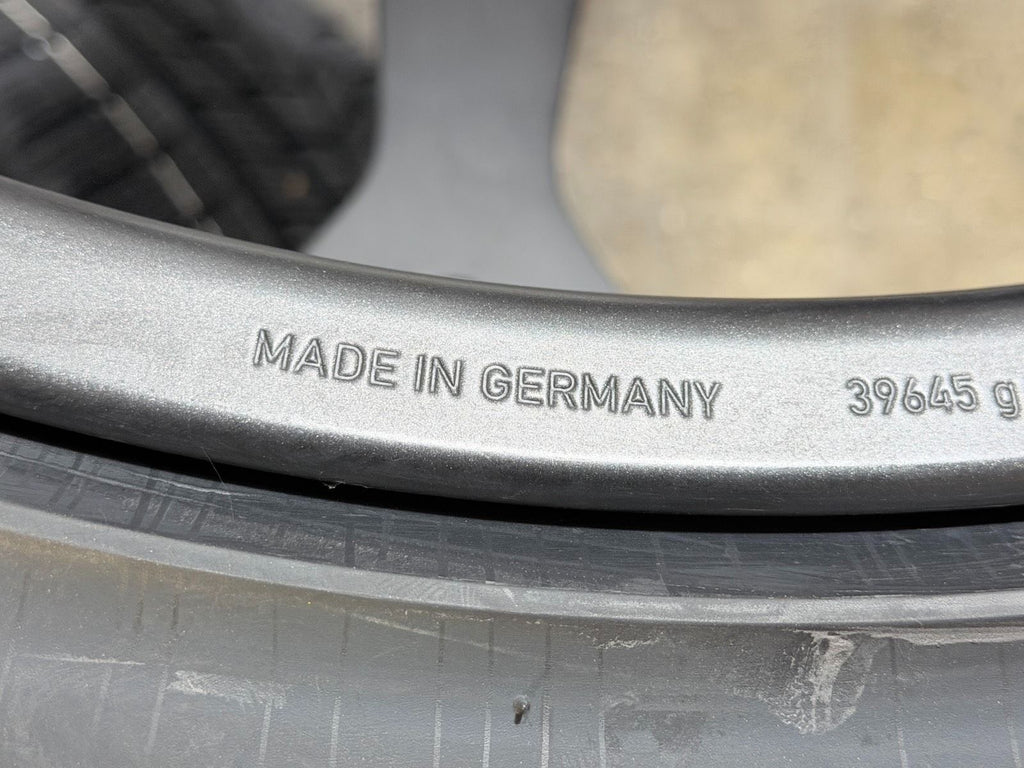 NEU ORIGINAL 23 ZOLL AUDI RSQ8 RS Q8 PERFORMANCE WINTERREIFEN
