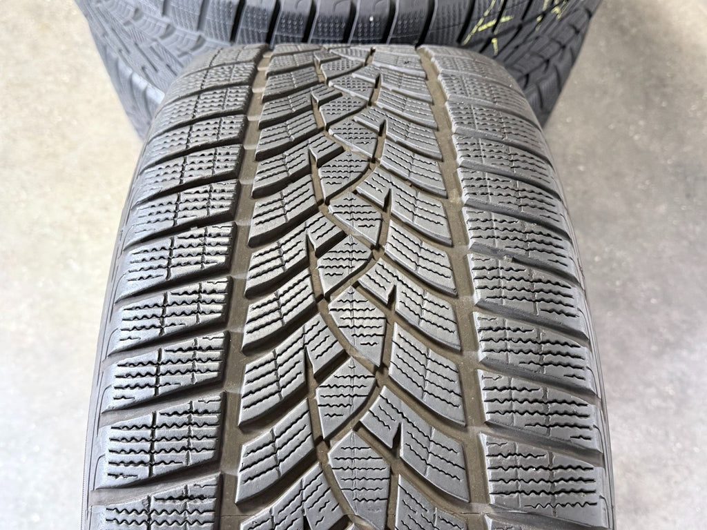 ORIGINAL 21 ZOLL MERCEDES G-KLASSE G63 W463 W465 WINTERREIFEN AMG