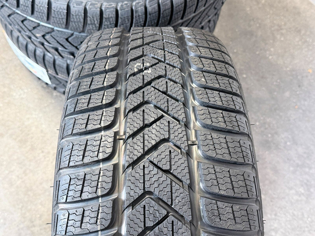 ORIGINAL 19 ZOLL VW GOLF 8 VIII ADELAIDE WINTERREIFEN 5H0601025R