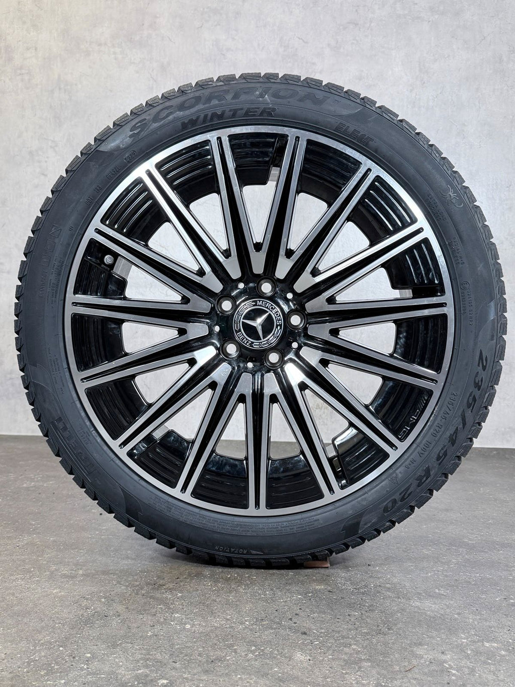 NEU ORIGINAL 20 ZOLL MERCEDES AMG GLA GLB H247 X247 WINTERREIFEN