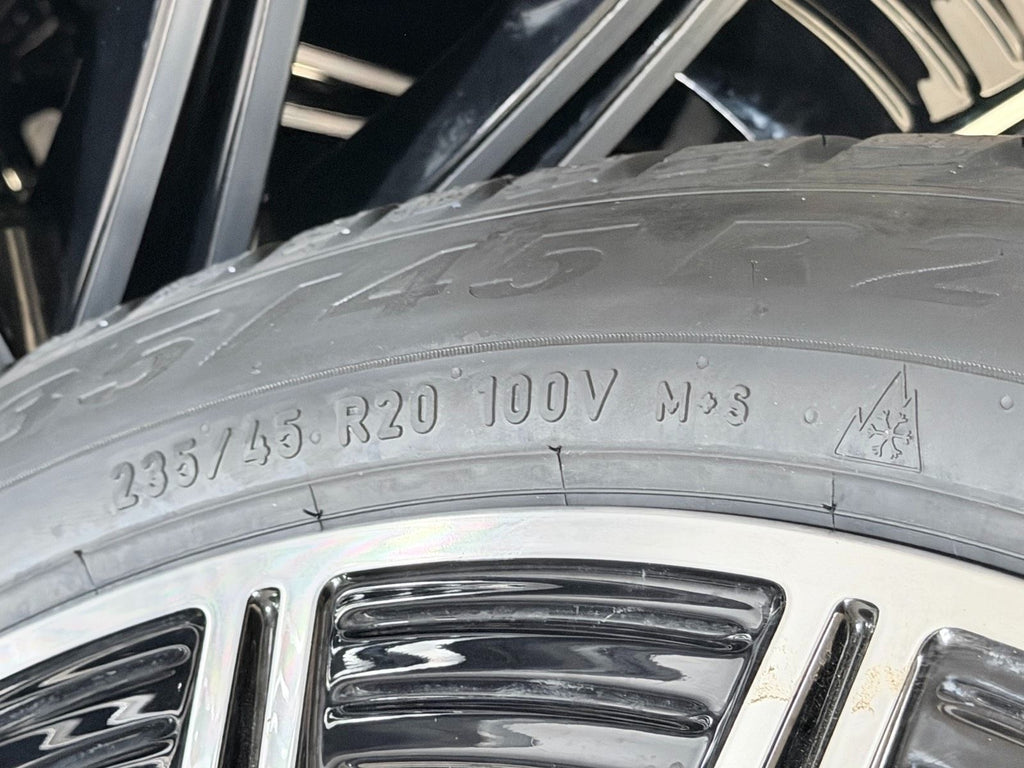 NEU ORIGINAL 20 ZOLL MERCEDES AMG GLA GLB H247 X247 WINTERREIFEN