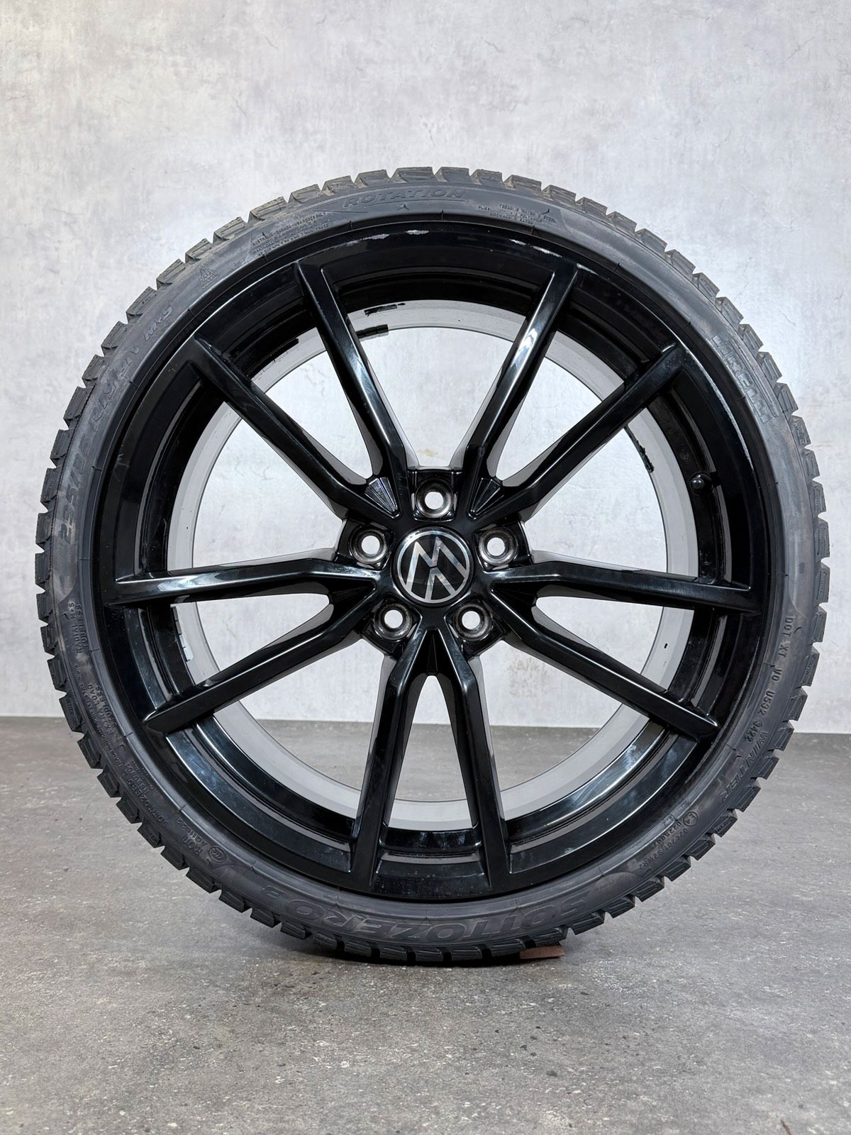 ORIGINAL 19 ZOLL VW GOLF 7 VII PRETORIA WINTERREIFEN RÄDER