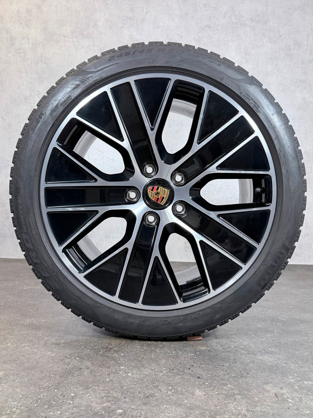 ORIGINAL 20 ZOLL PORSCHE TAYCAN 9J1 AERO WINTERREIFEN