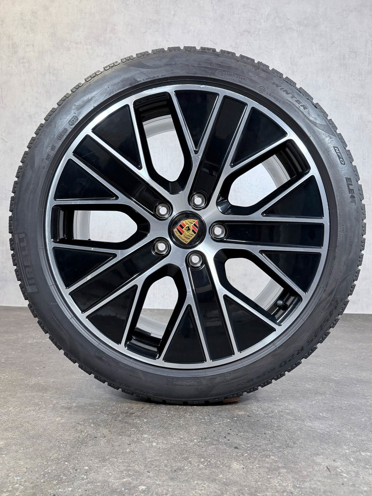 ORIGINAL 20 ZOLL PORSCHE TAYCAN 9J1 AERO WINTERREIFEN