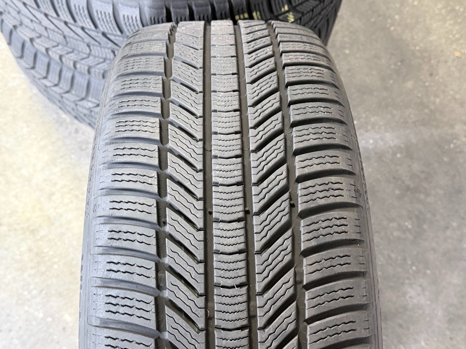 ORIGINAL 18 ZOLL VW PASSAT 3J ADELAIDE WINTERREIFEN