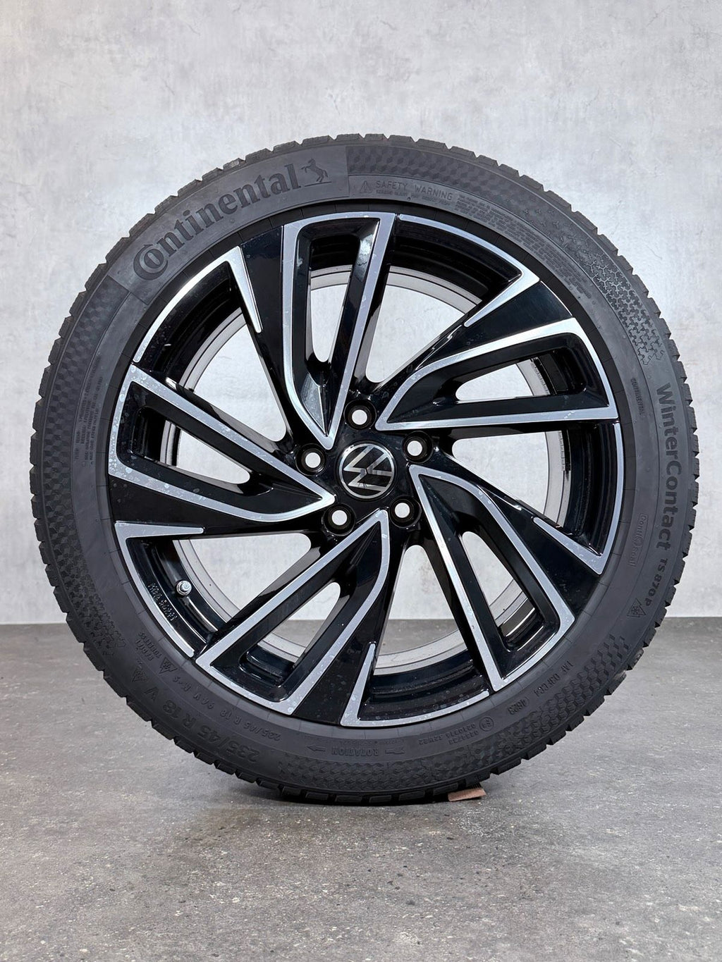 ORIGINAL 18 ZOLL VW PASSAT 3J ADELAIDE WINTERREIFEN