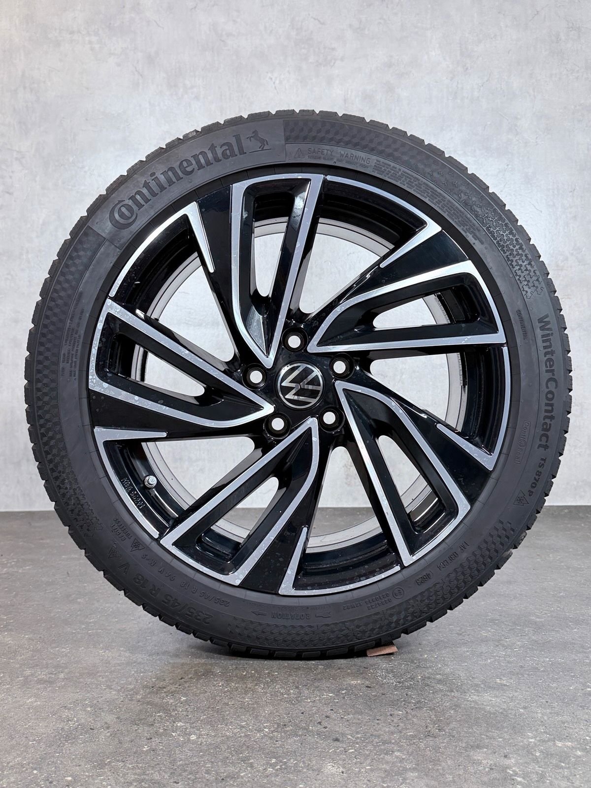 ORIGINAL 18 ZOLL VW PASSAT 3J ADELAIDE WINTERREIFEN