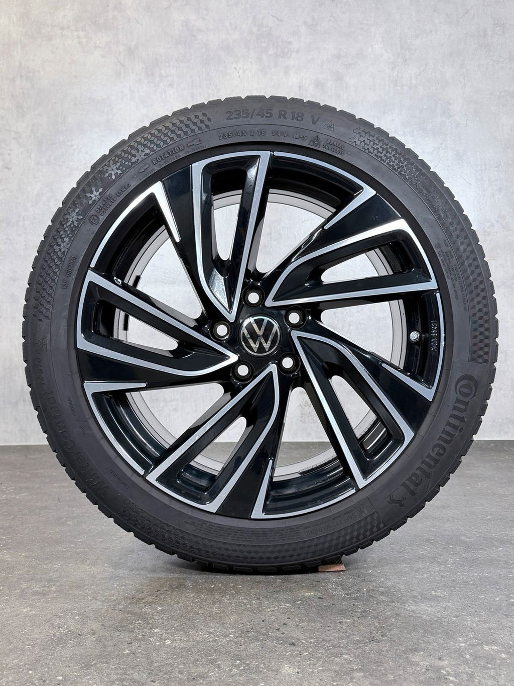 ORIGINAL 18 ZOLL VW PASSAT 3J ADELAIDE WINTERREIFEN