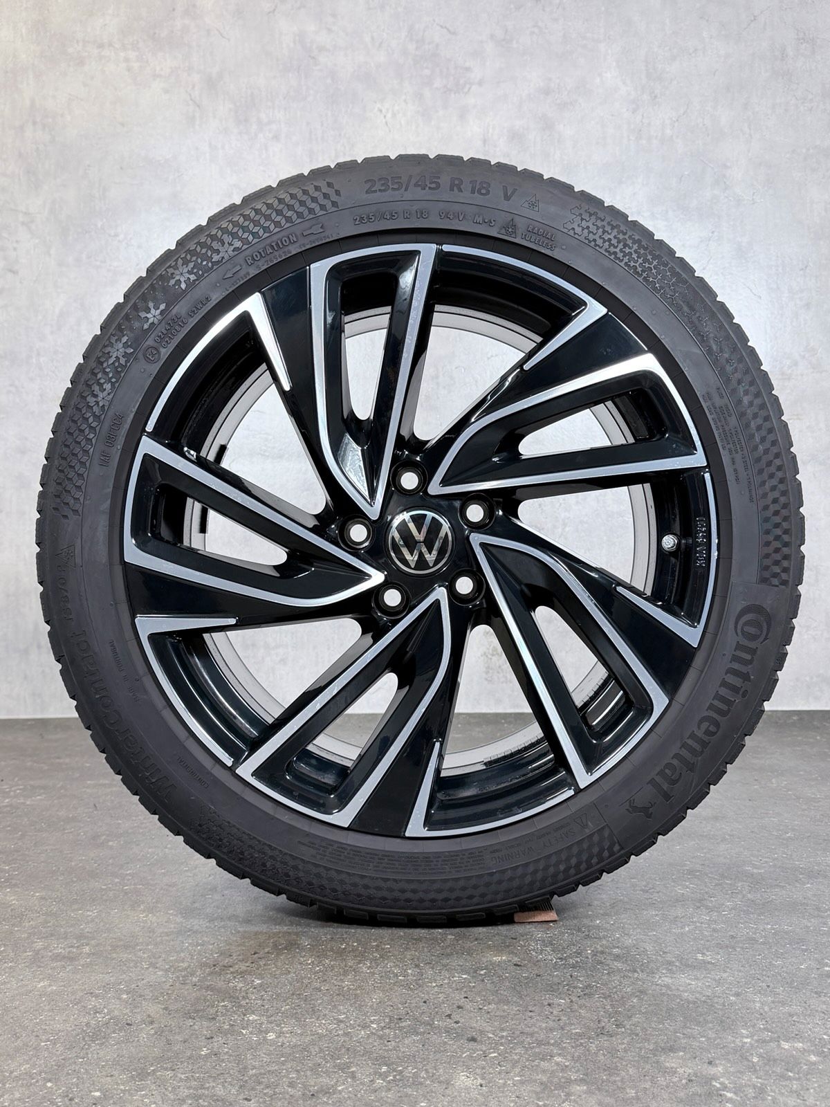 ORIGINAL 18 ZOLL VW PASSAT 3J ADELAIDE WINTERREIFEN
