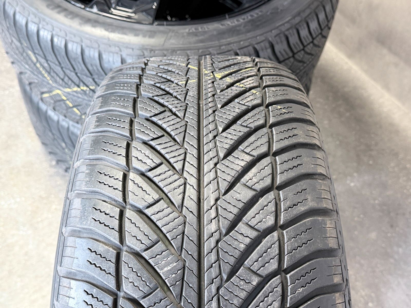 ORIGINAL 19 ZOLL BMW iX1 X1 U11 X2 U10 STYLING M 871 WINTERREIFEN