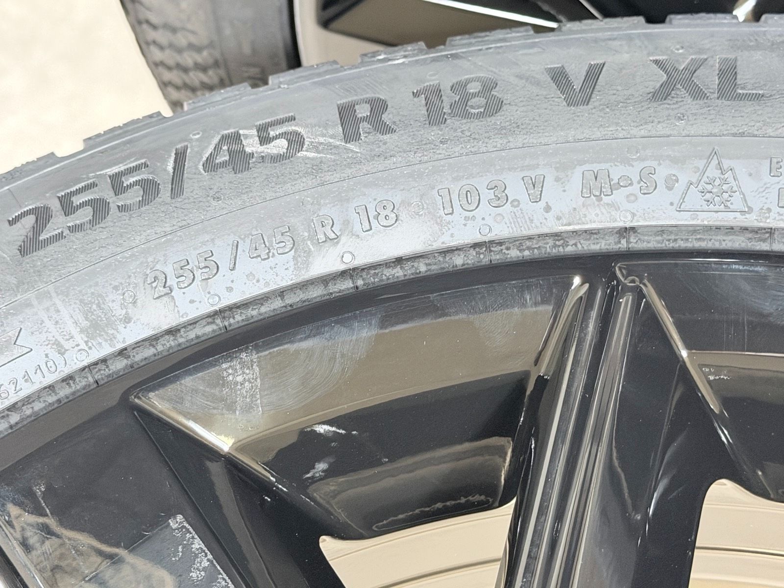 NEU ORIGINAL 18 ZOLL VW T6 T6.1 VALDIVIA WINTERREIFEN 7LA601025B