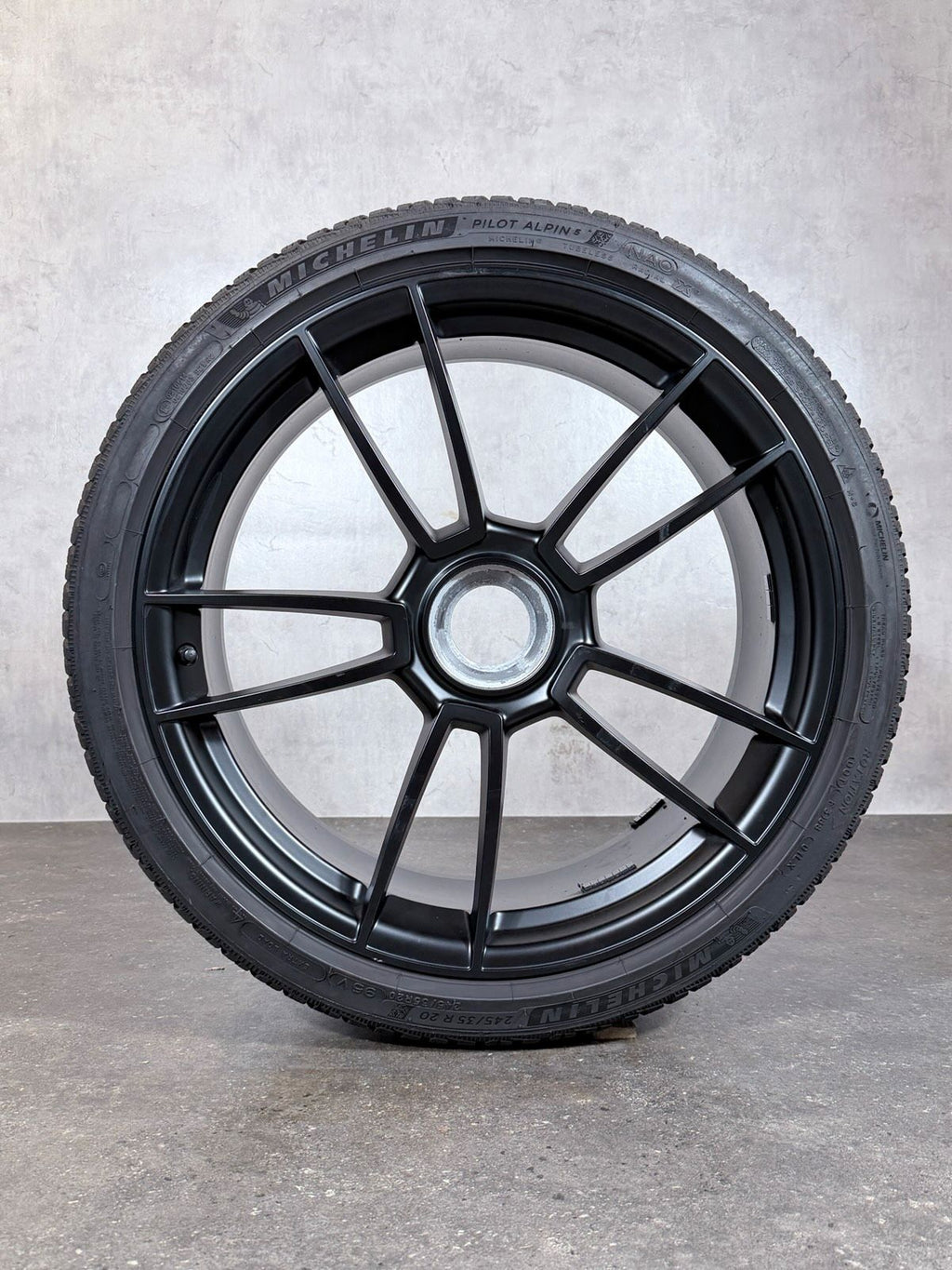ORIGINAL 20 21 ZOLL PORSCHE 992 GTS ZV WINTERREIFEN SEIDENMATT