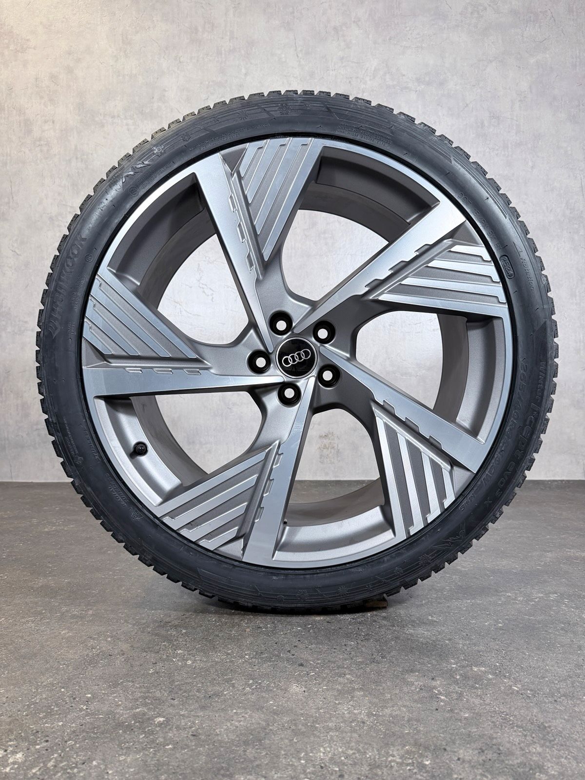 ORIGINAL 22 ZOLL AUDI E-TRON Q8 GEN BLADE WINTERREIFEN