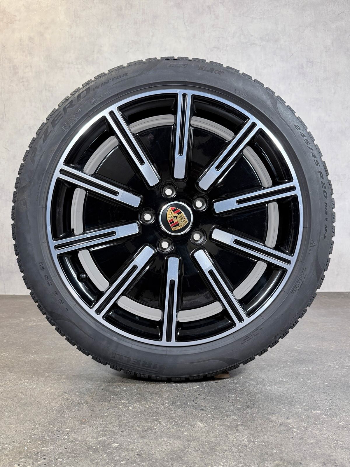 ORIGINAL 20 ZOLL PORSCHE TAYCAN AERO CROSS TURISMO WINTERREIFEN