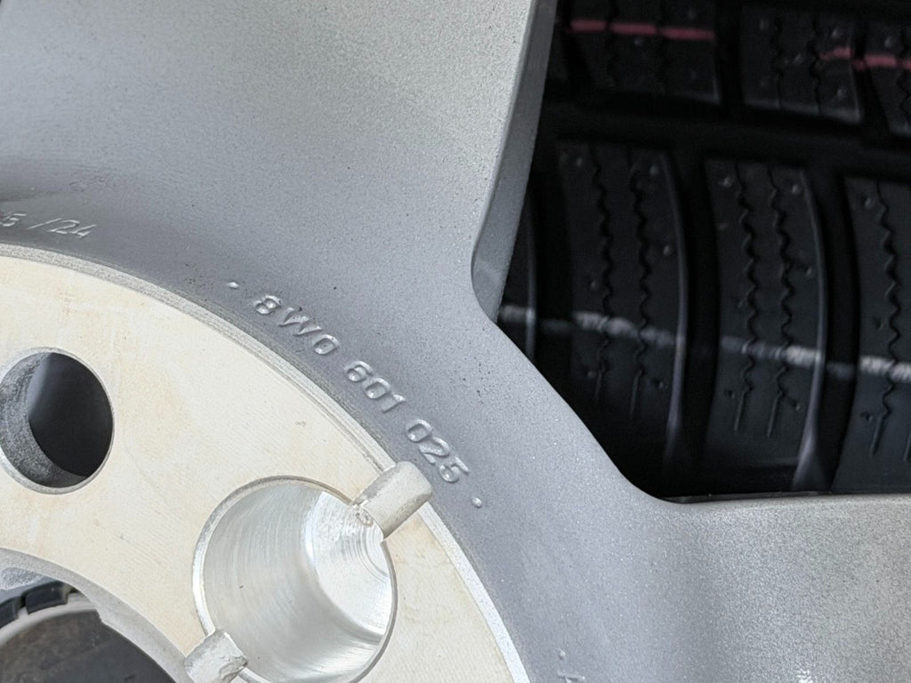 NEU ORIGINAL 17 ZOLL AUDI A4 8W B9 8W0601025 WINTERREIFEN