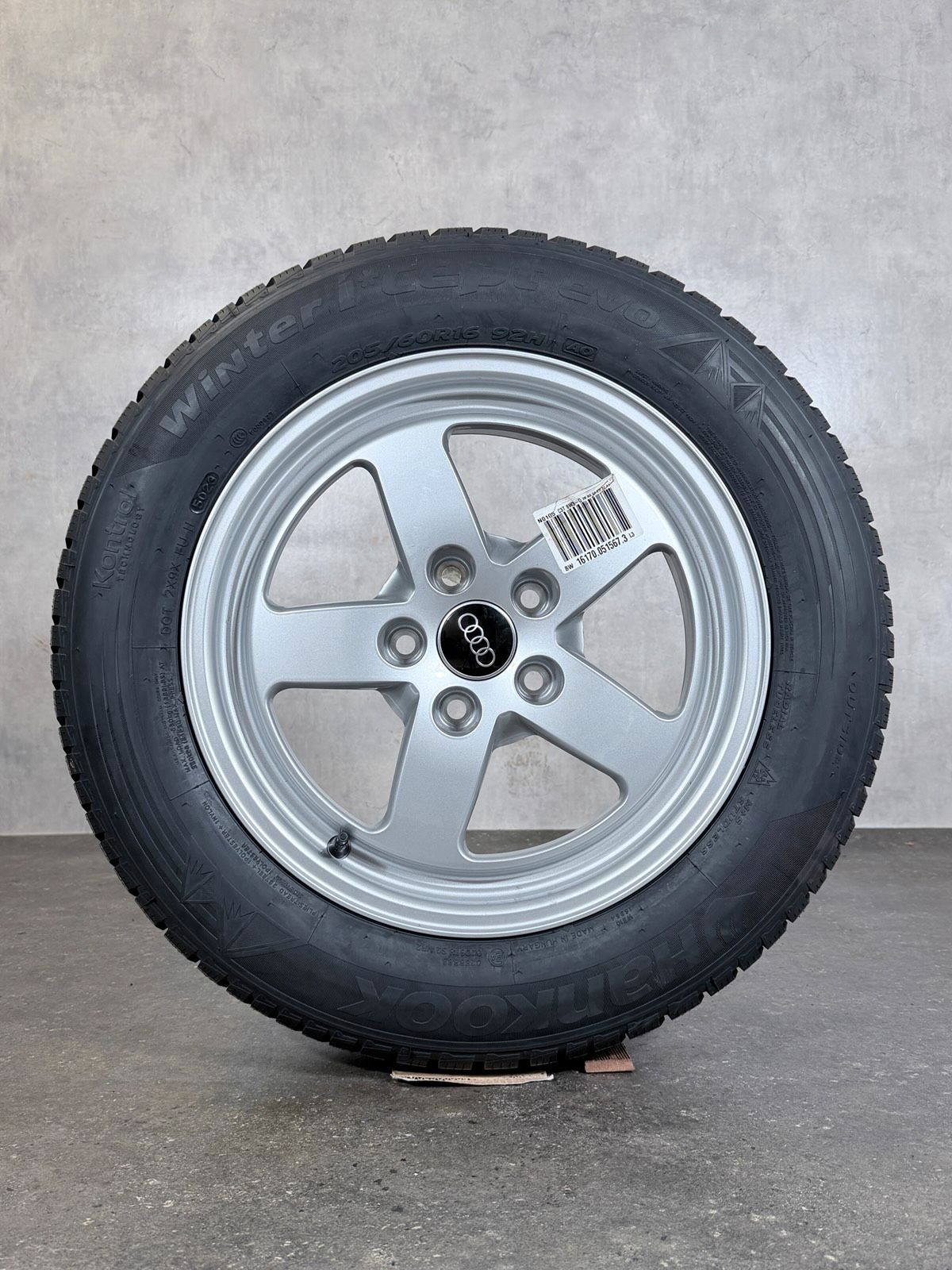 NEU ORIGINAL 17 ZOLL AUDI A4 8W B9 8W0601025 WINTERREIFEN