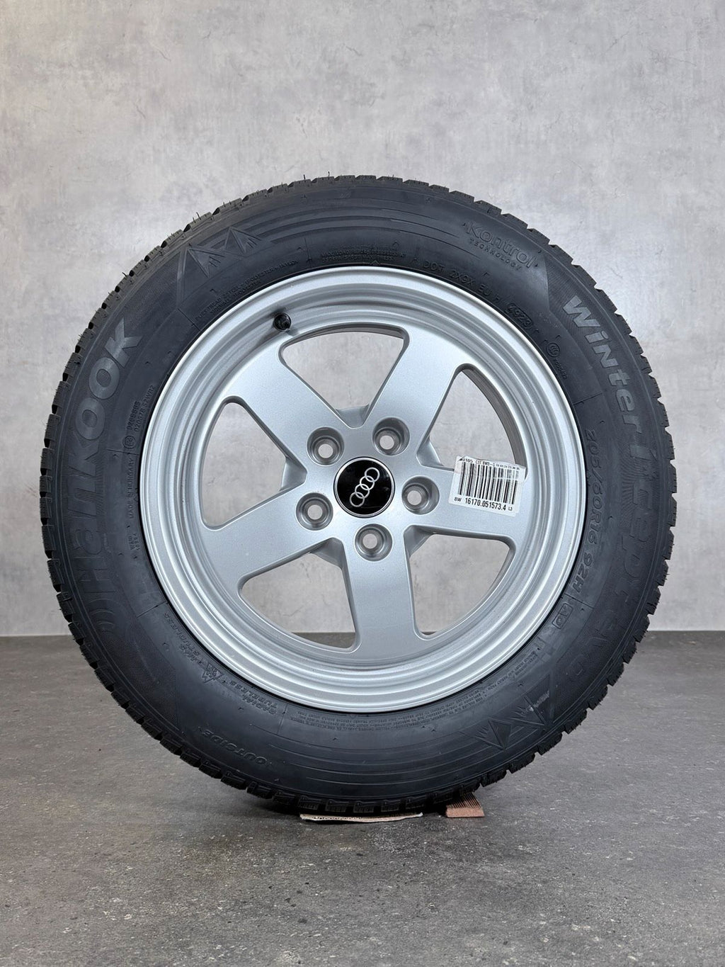 NEU ORIGINAL 17 ZOLL AUDI A4 8W B9 8W0601025 WINTERREIFEN