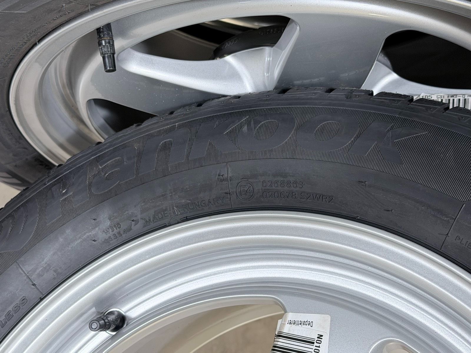 NEU ORIGINAL 17 ZOLL AUDI A4 8W B9 8W0601025 WINTERREIFEN