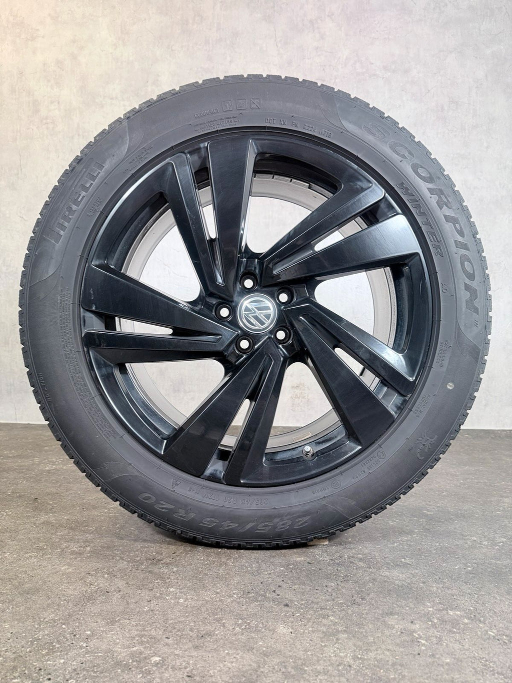 ORIGINAL 20 ZOLL VW TOUAREG III CR7 NEVADA WINTERREIFEN
