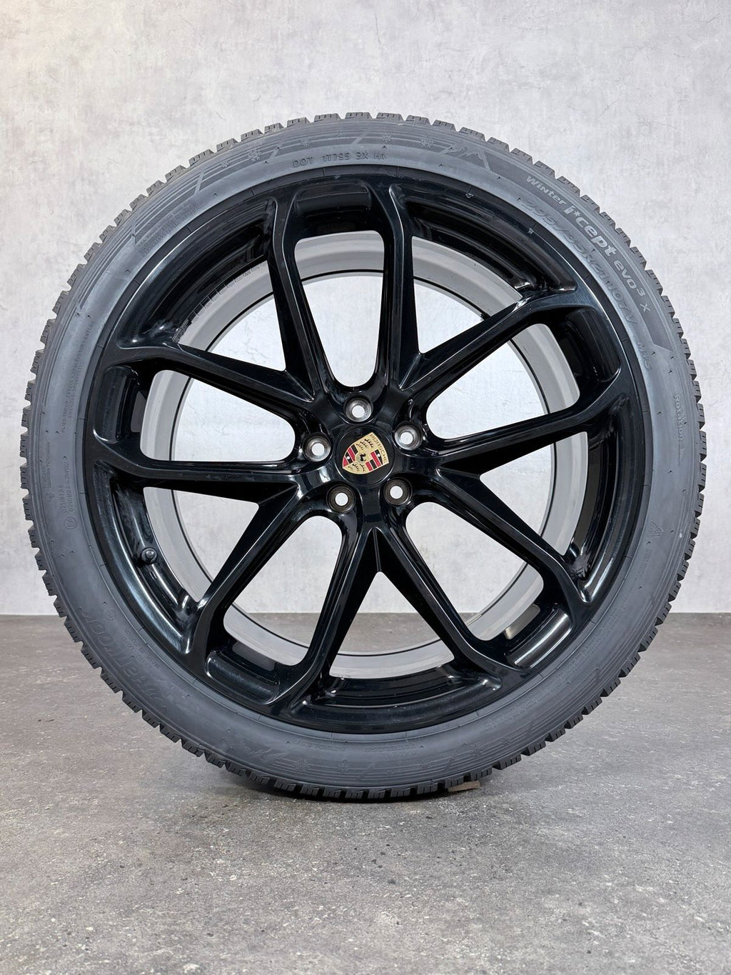 ORIGINAL 21 ZOLL PORSCHE MACAN III GT DESIGN WINTERREIFEN 95B