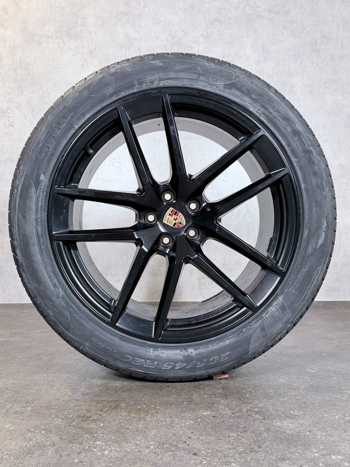 ORIGINAL 20 ZOLL PORSCHE MACAN III 3 95B SEIDENMATT SOMMERREIFEN