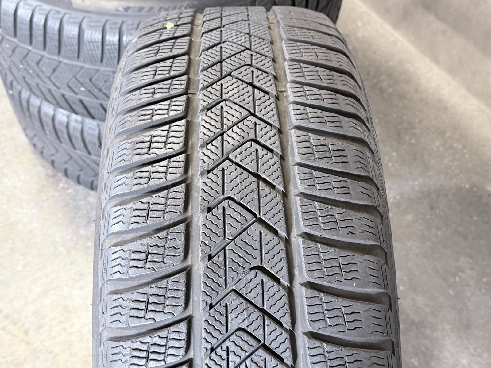 ORIGINAL 19 ZOLL MERCEDES E KLASSE W214 S214 AMG WINTERREIFEN
