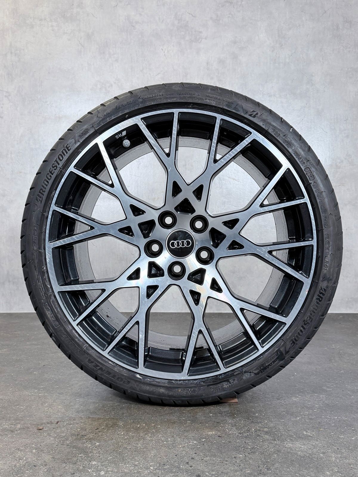 ORIGINAL 19 ZOLL AUDI RS3 RS 3 8Y PERF. SOMMERREIFEN 8Y0601025 BR