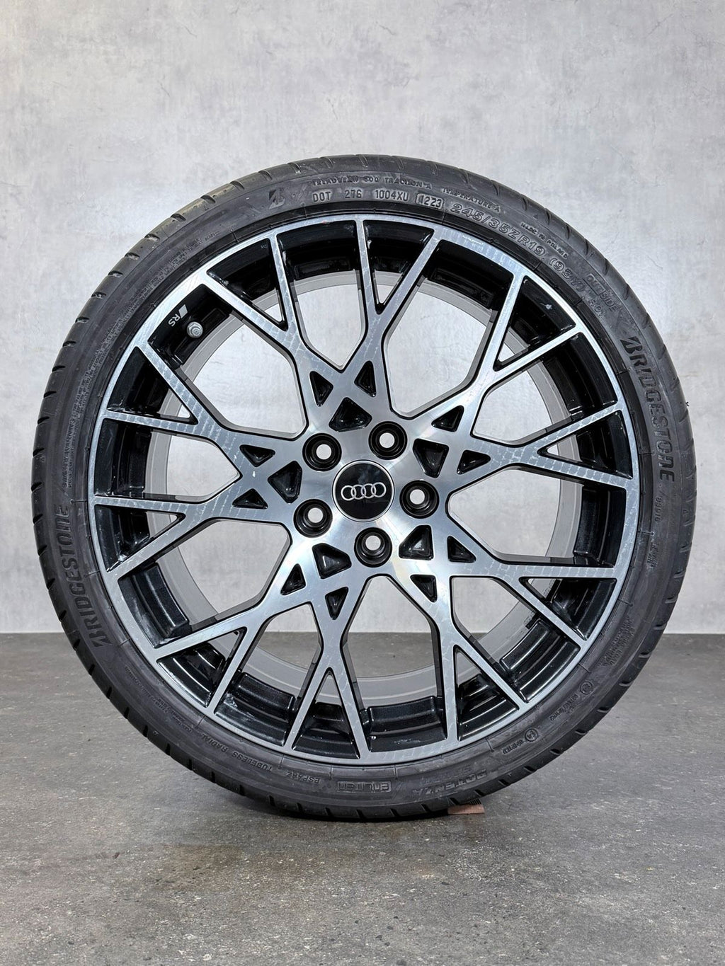 ORIGINAL 19 ZOLL AUDI RS3 RS 3 8Y PERF. SOMMERREIFEN 8Y0601025 BR