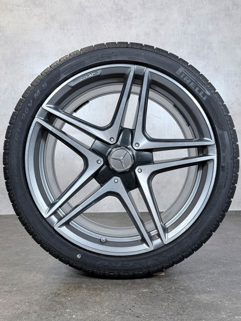 ORIGINAL 19 ZOLL MERCEDES AMG C63 W205 COUPÉ C205 WINTERREIFEN