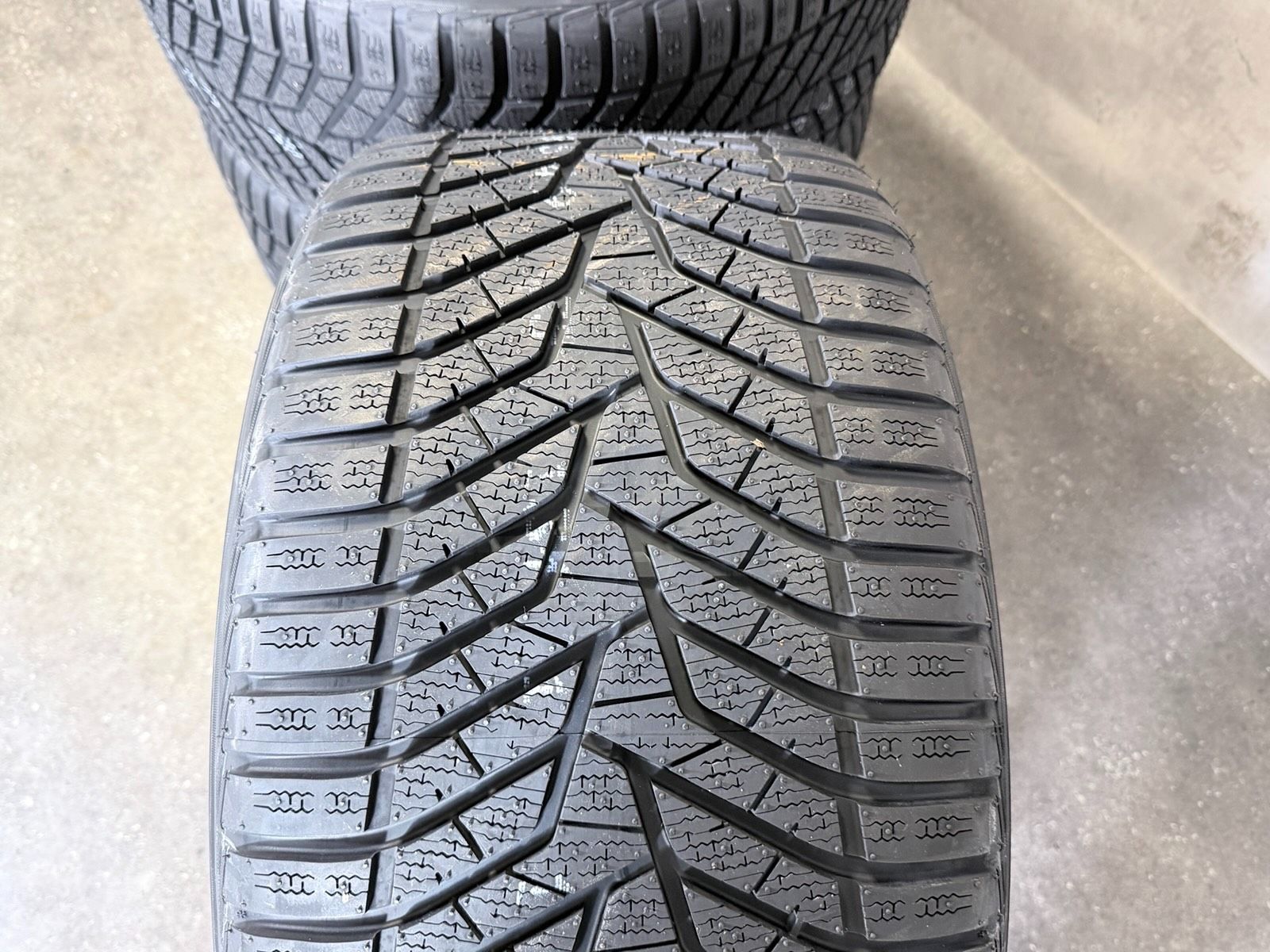 NEU ORIGINAL 21 ZOLL BMW X5 F15 X6 F16 M 599 WINTERREIFEN