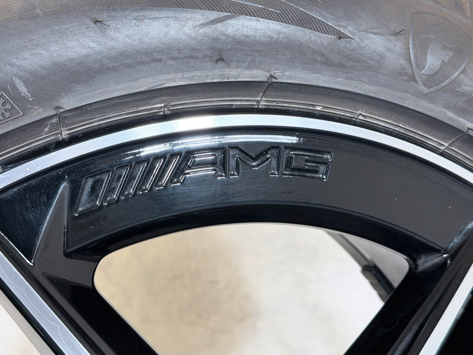ORIGINAL 19 ZOLL MERCEDES GLA H247 GLB X247 AMG WINTERREIFEN
