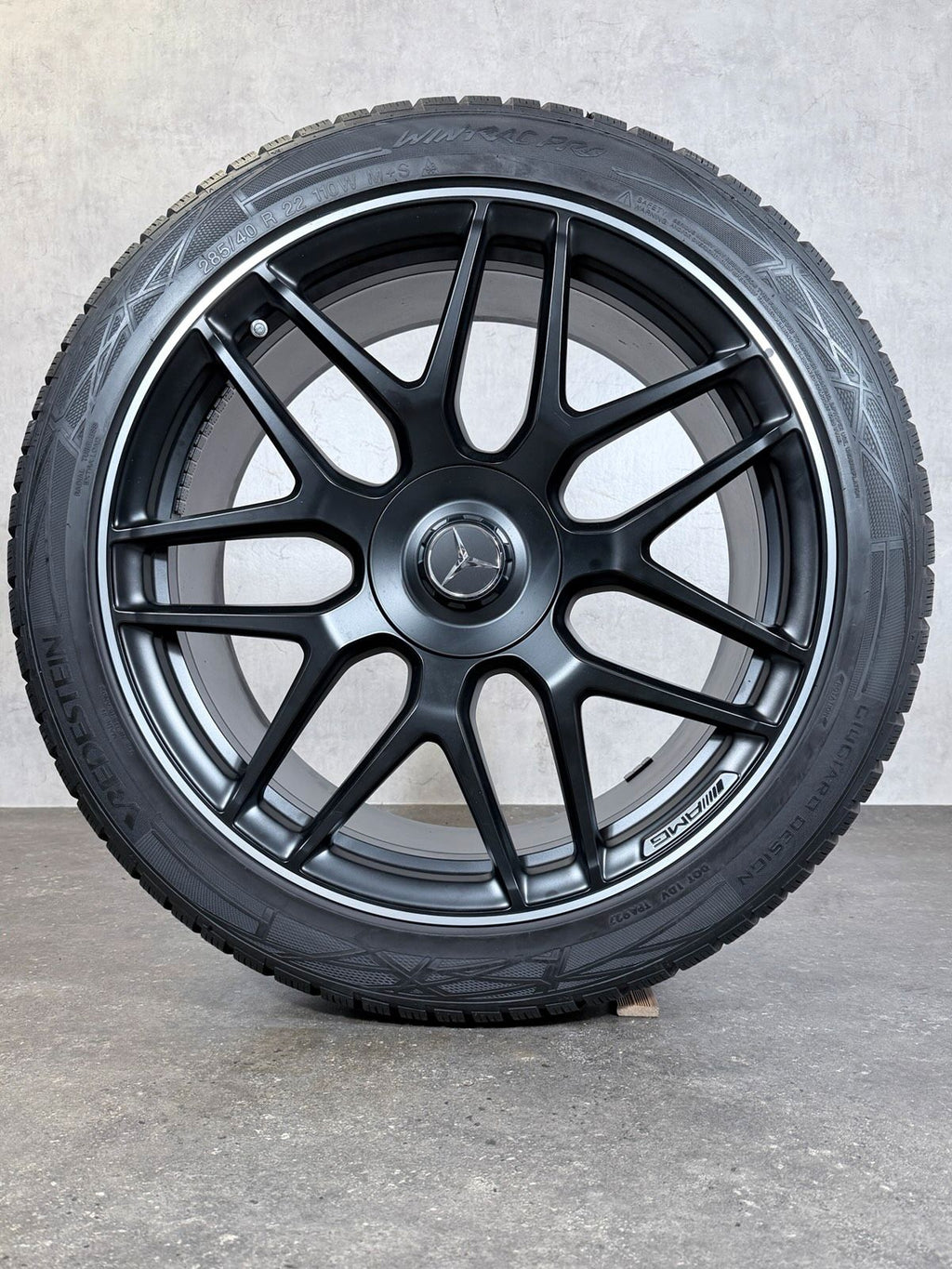 ORIGINAL 22 ZOLL MERCEDES G63 W463 W465 WINTERREIFEN AMG