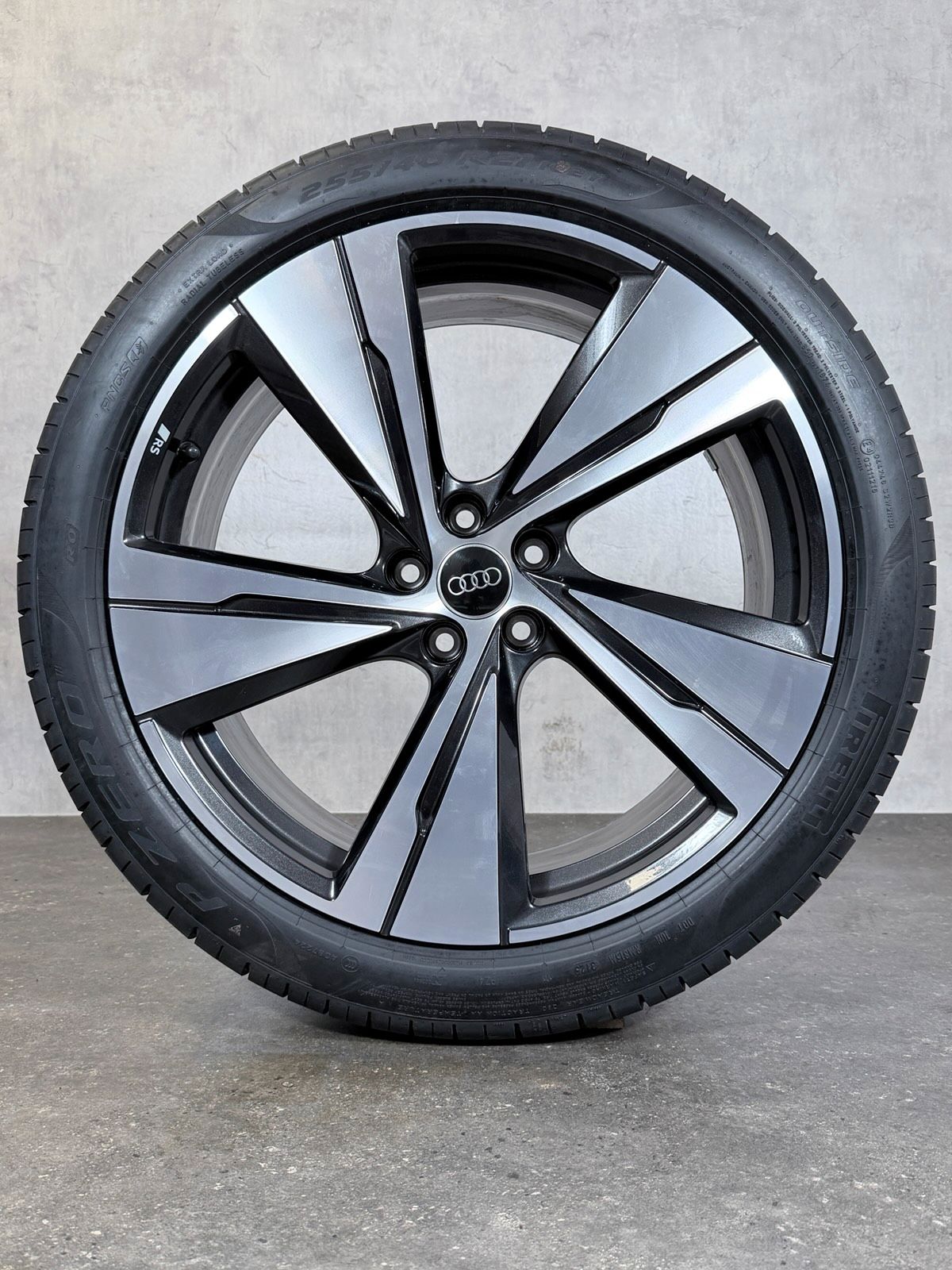 ORIGINAL 21 ZOLL AUDI Q5 SQ5 8MA SOMMERREIFEN 8MA601025N
