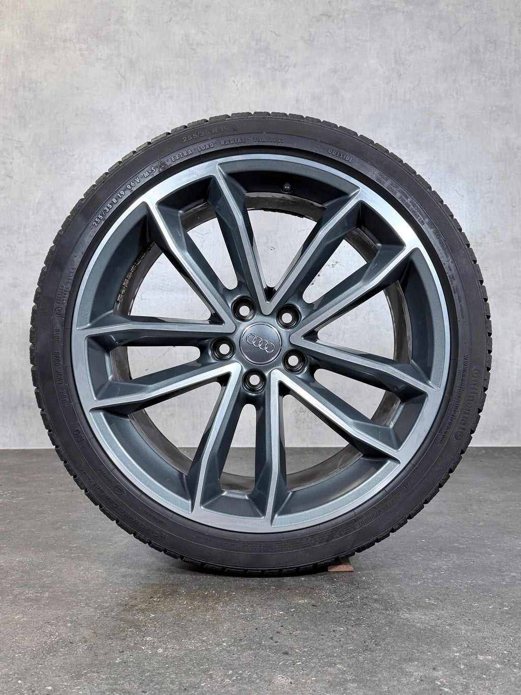 ORIGINAL 19 ZOLL AUDI A5 S5 8W B9 WINTERREIFEN 8W0601025DF
