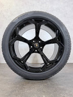 ORIGINAL 22 ZOLL LAMBORGHINI URUS WINTERREIFEN 4ML601025M