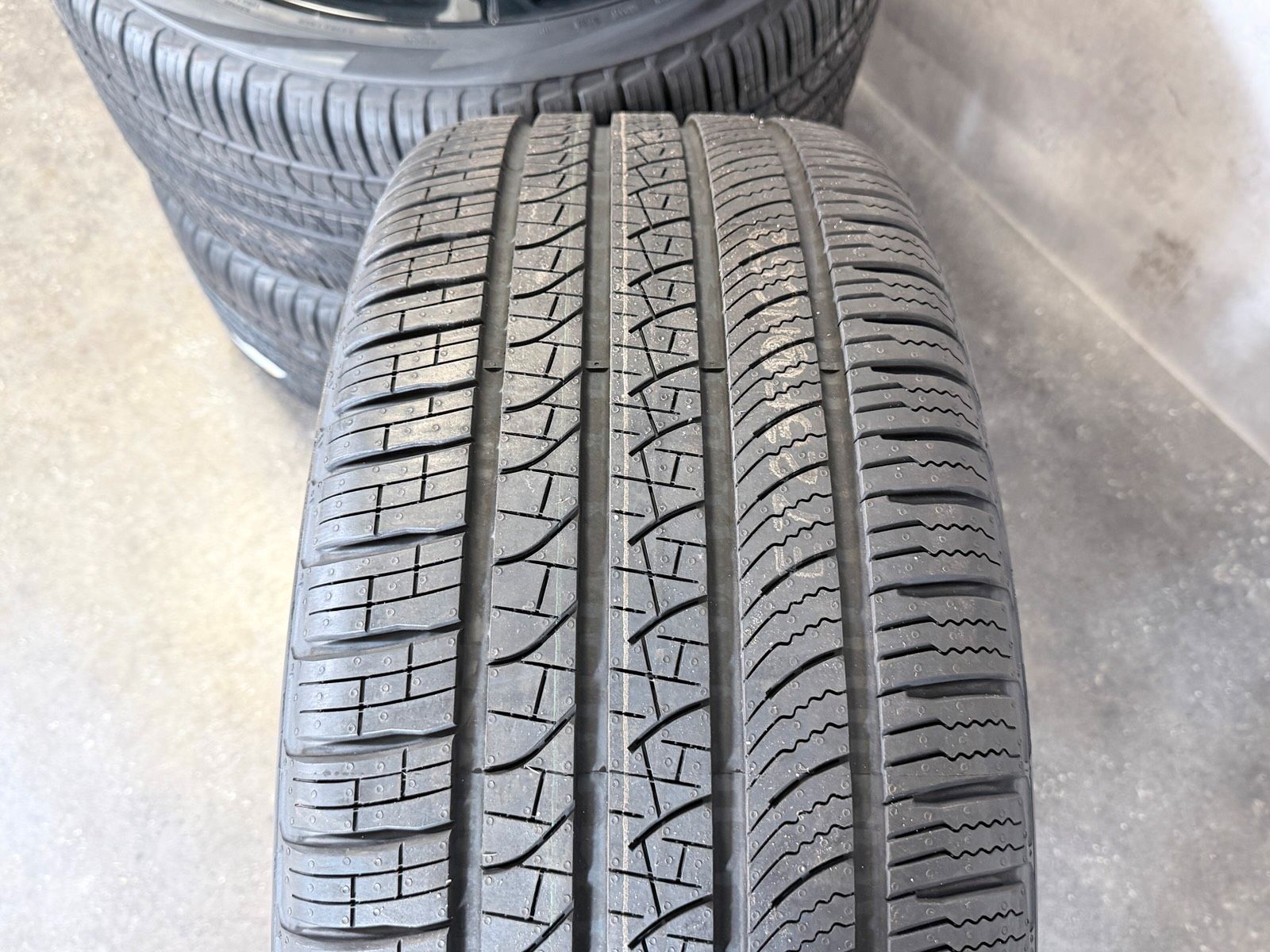 ORIGINAL 23 ZOLL LAND ROVER SPORT L460 SOMMERREIFEN L461