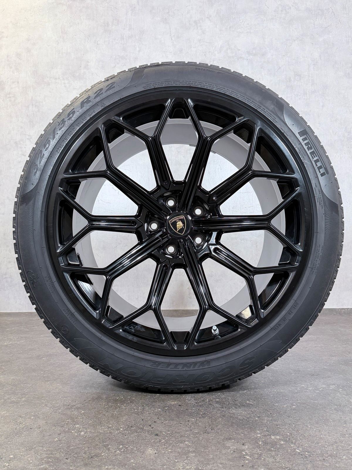 ORIGINAL 22 ZOLL LAMBORGHINI URUS S AURIGA 4ML601025R WINTERREIFE