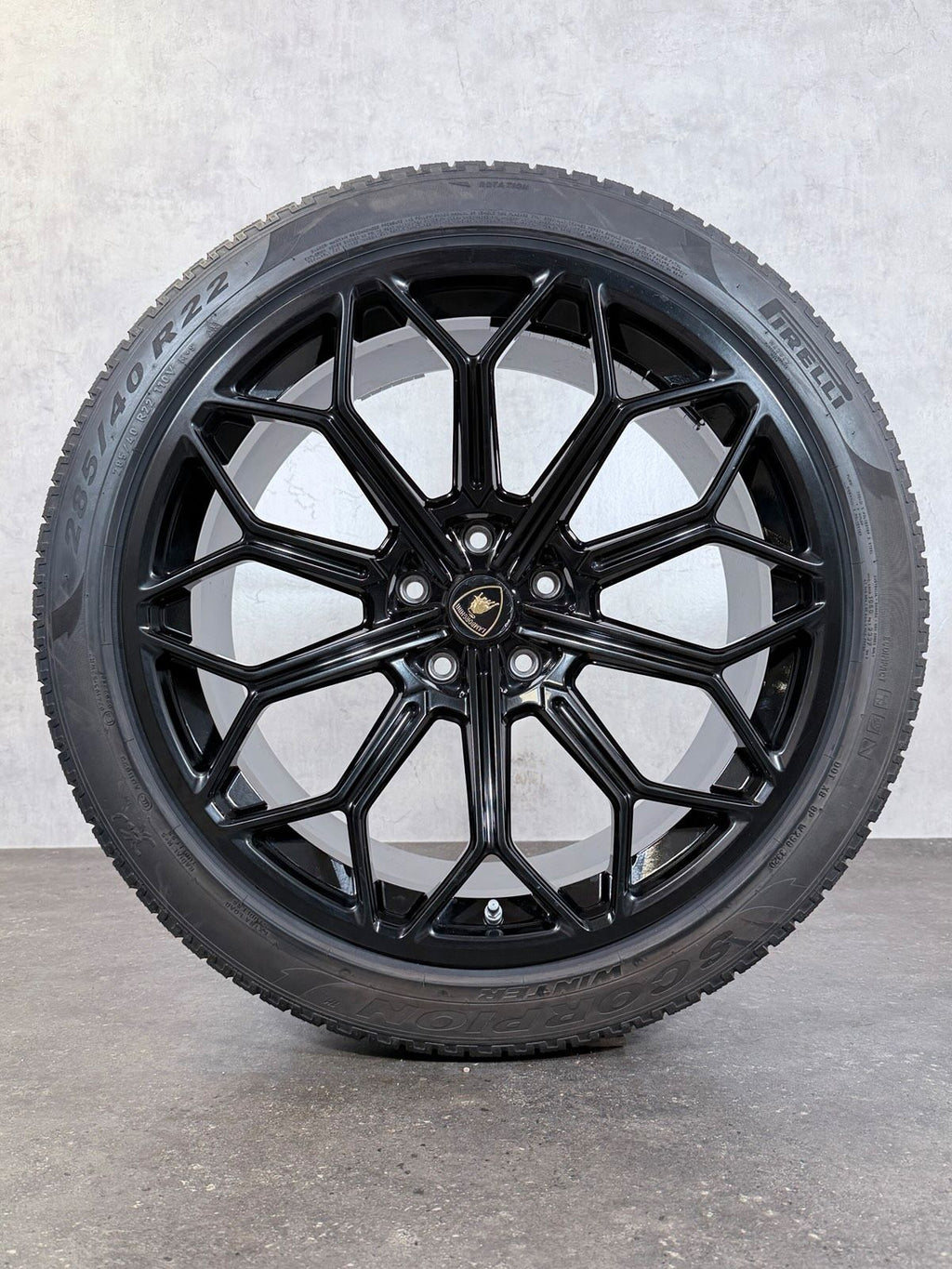 ORIGINAL 22 ZOLL LAMBORGHINI URUS S AURIGA 4ML601025R WINTERREIFE
