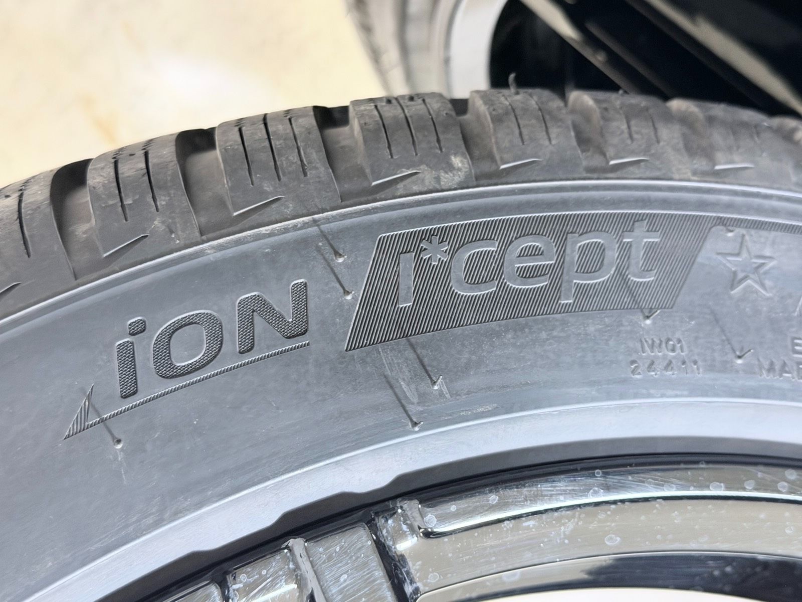ORIGINAL 20 ZOLL BMW M5 G90 G99 STYLING M 951 WINTERREIFEN