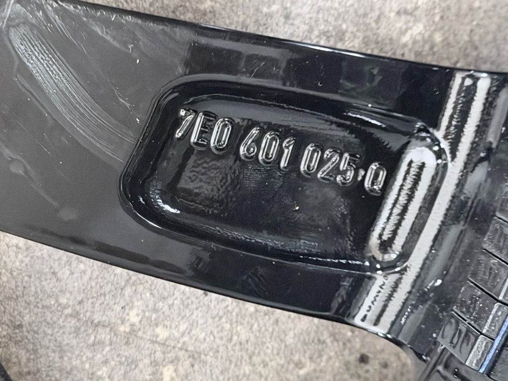 NEU ORIGINAL 18 ZOLL VW T6 T6.1 SPRINGFIELD FELGEN SCHWARZ 7E0601