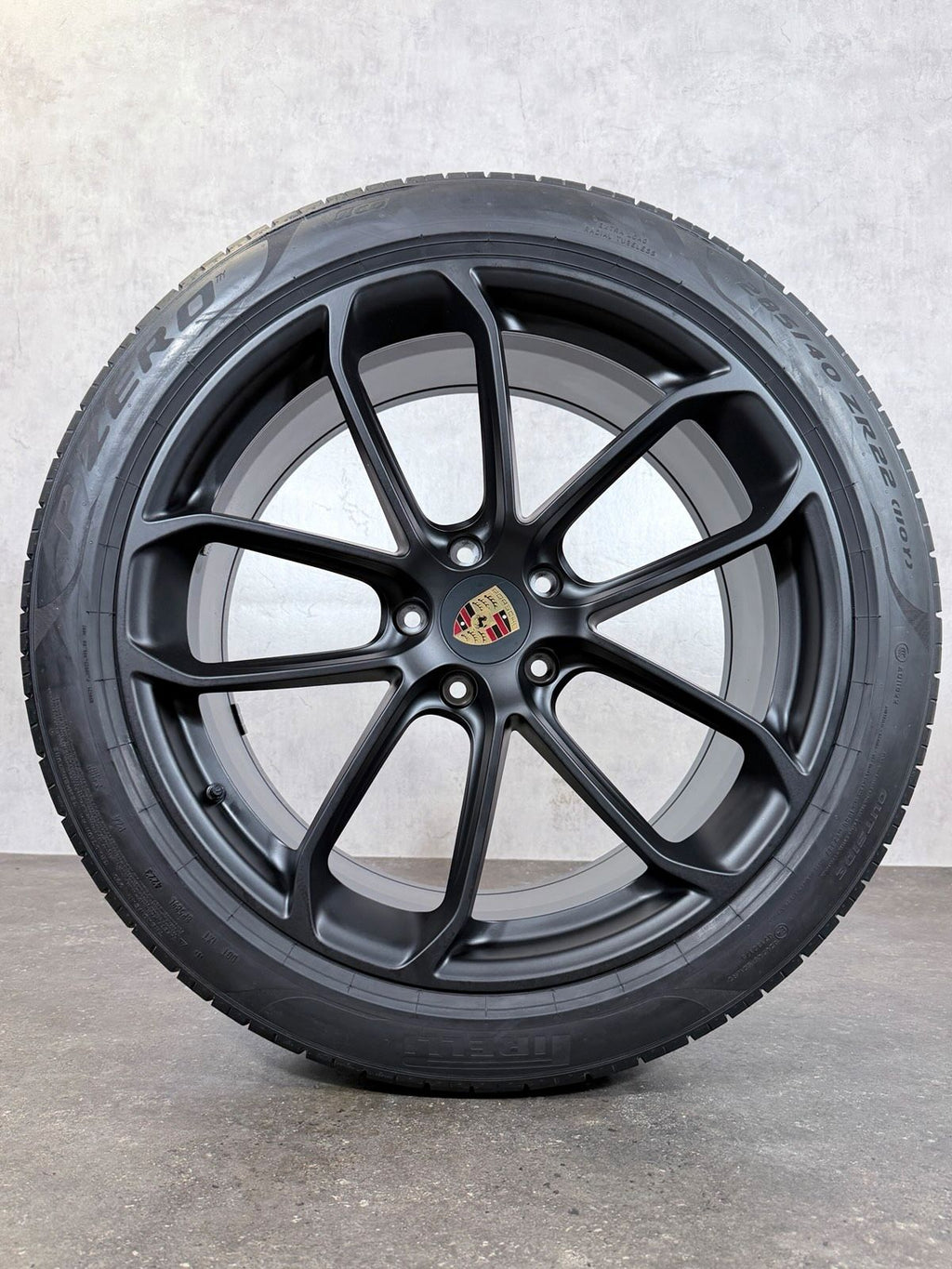 ORIGINAL 22 ZOLL PORSCHE CAYENNE COUPÉ E3-2 GT DESIGN SOMMERREIFE