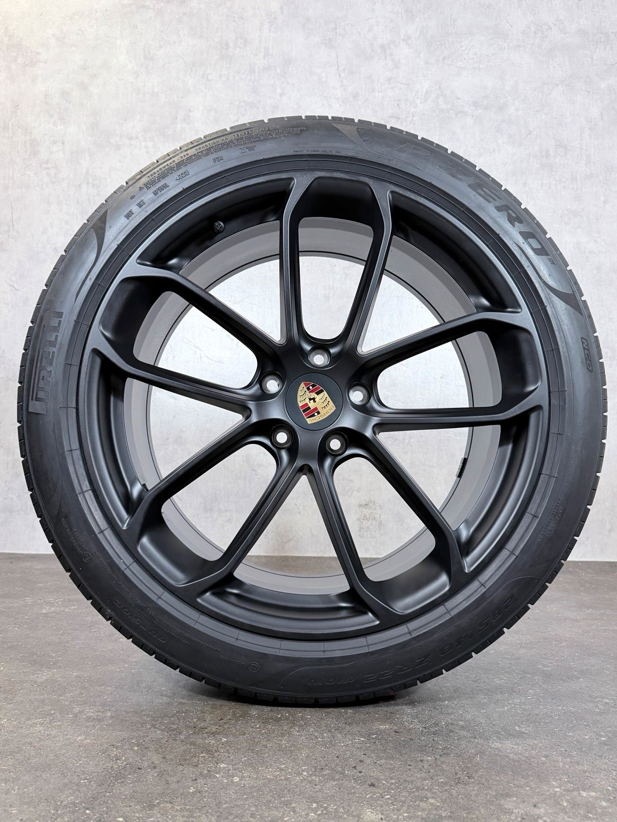 ORIGINAL 22 ZOLL PORSCHE CAYENNE COUPÉ E3-2 GT DESIGN SOMMERREIFE