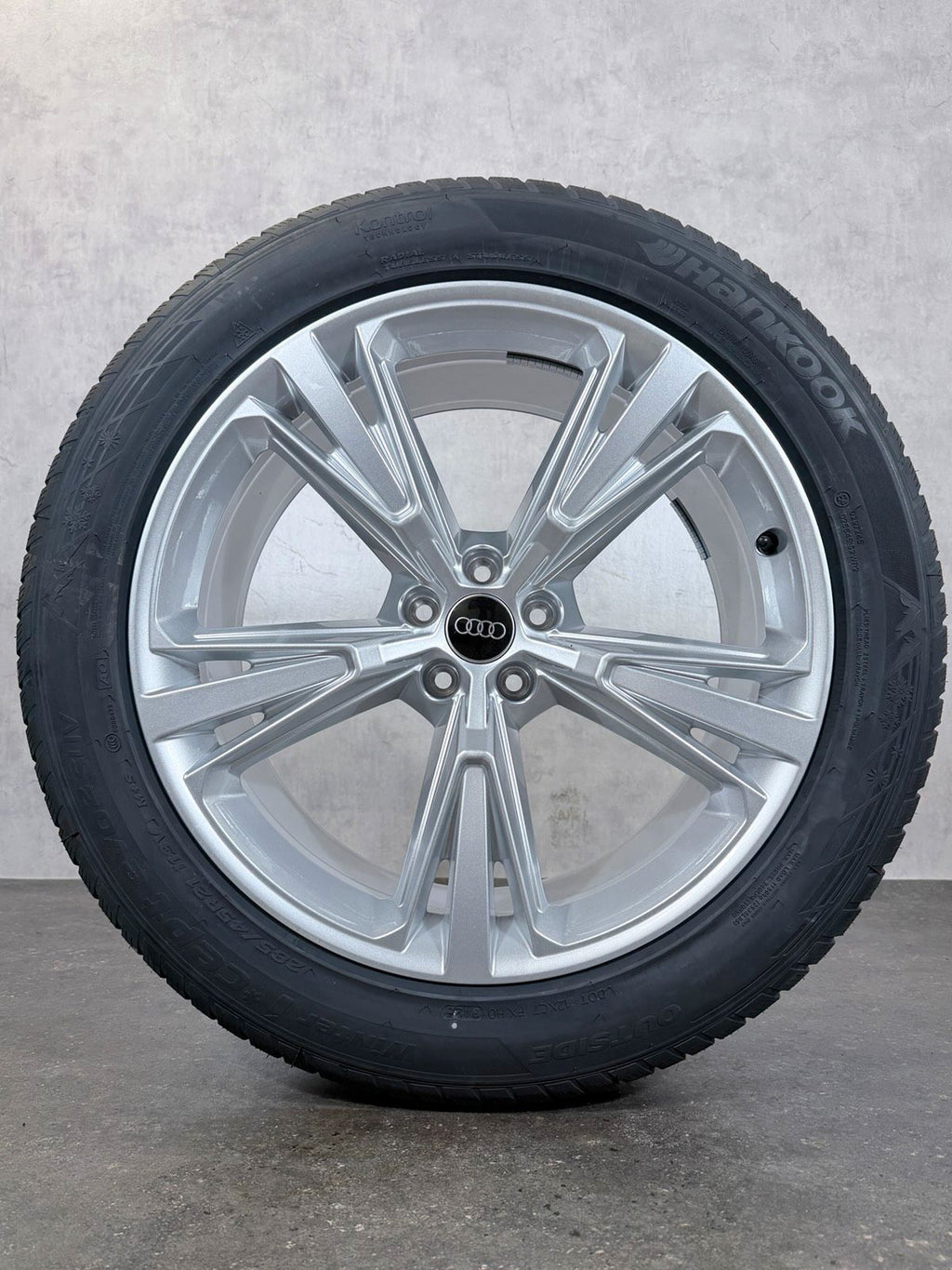 ORIGINAL 21 ZOLL AUDI Q8 SQ8 4M8 NEU WINTERREIFEN