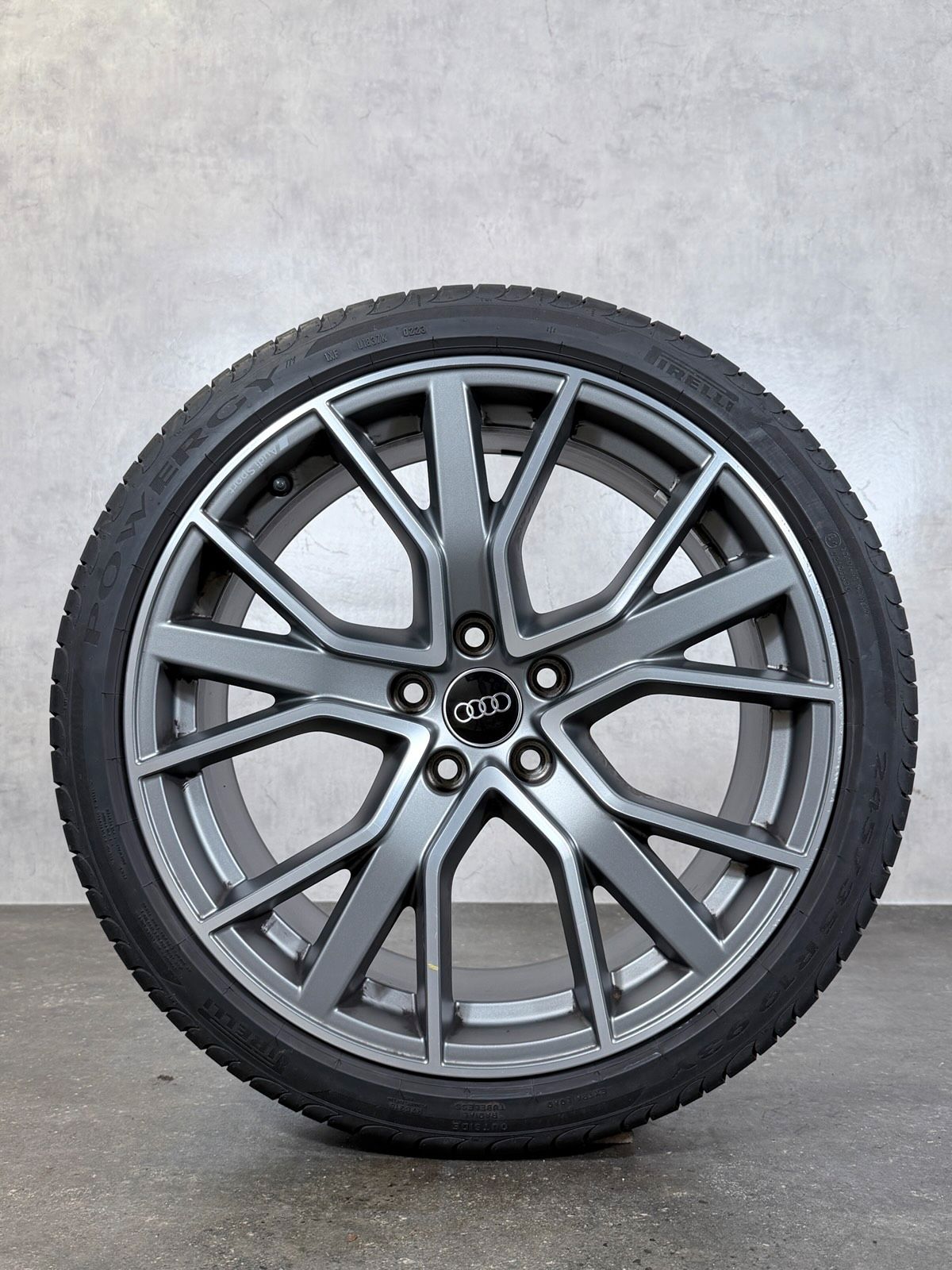 ORIGINAL 19 ZOLL AUDI A4 S4 8W B9 Y-SPEICHE SOMMERREIFEN