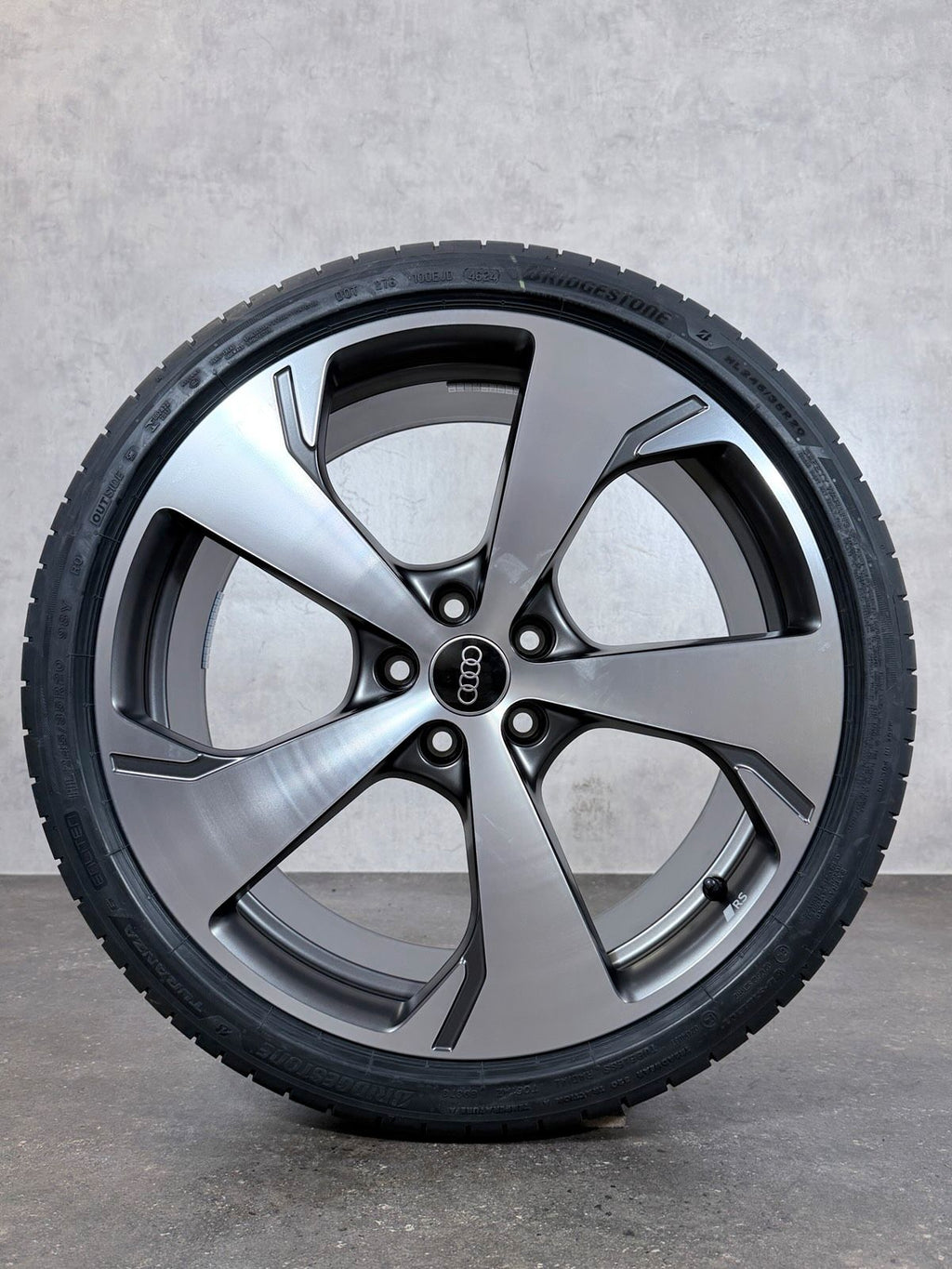ORIGINAL NEU 20 ZOLL AUDI A5 8B3601025M SOMMERREIFEN