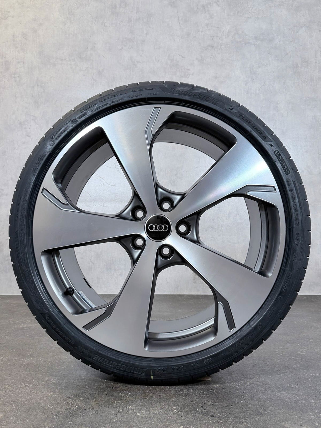 ORIGINAL NEU 20 ZOLL AUDI A5 8B3601025M SOMMERREIFEN